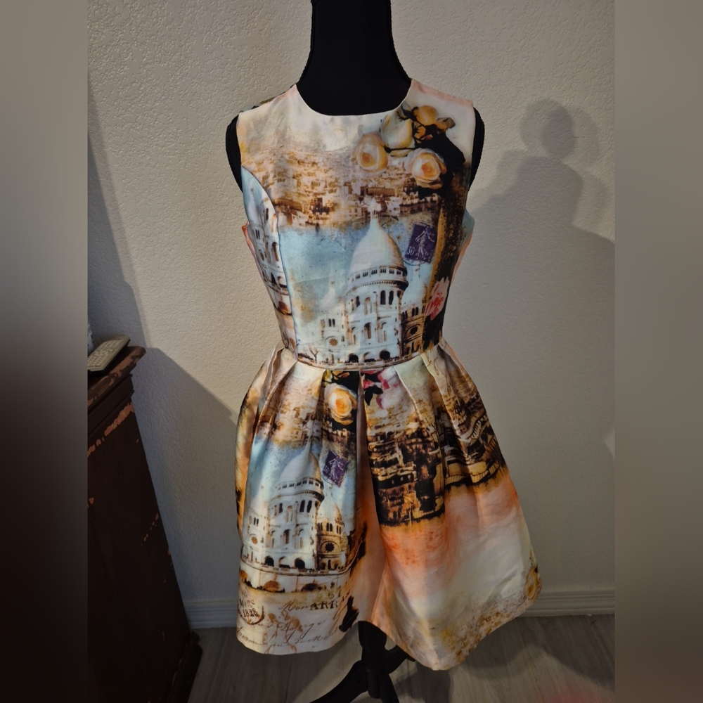 Scenic Print Sleeveless Mini Dress in Cream and Blue